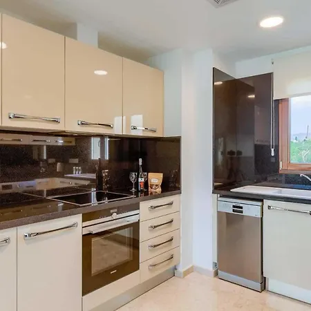 Alexander Heights Premium Al02 Kouklia